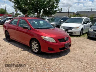 2010 Toyota Corolla z VIN 1NXBU4EE4AZ309601, wystawiony jako Copart lot #61438175 z przebiegiem 226 672 mil mil oraz Czysty tytuł • Clean title. Historia ofert i sprzedaży dostępna na DreamBid. Obrazek 1.