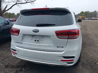 2018 Kia Sorento SX with VIN 5XYPKDA51JG405998, listed as a IAAI auction lot 41837641 with 138,909 mi miles and . Bid and sale history available at carsss.com. Image 17.