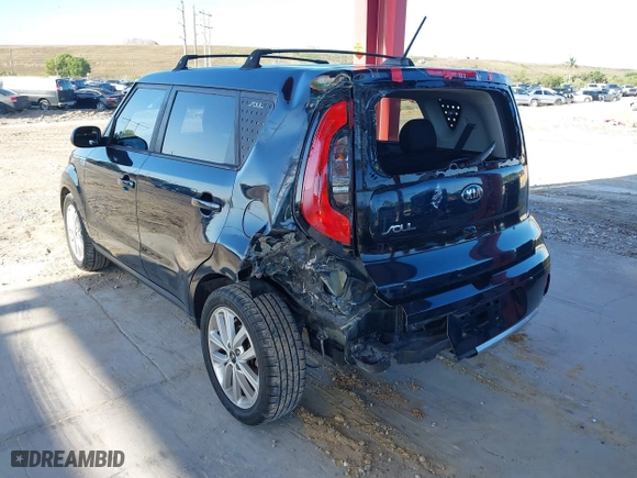 2017 Kia Soul + with VIN KNDJP3A55H7462679, listed as a IAAI auction lot 41985241 with 118,186 mi miles. Bid and sale history available at carsss.com. Image 6.