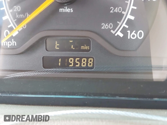2000 Mercedes-Benz C 230 Kompressor z VIN WDBHA24G9YA851219, wystawiony jako IAAI lot #42392855 z przebiegiem 119 588 mil mil oraz . Historia ofert i sprzedaży dostępna na DreamBid. Obrazek 15.