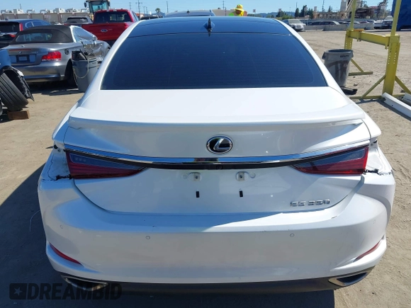 2024 Lexus ES 350 Luxury with VIN 58AEZ1B15RU175250, listed as a IAAI auction lot 42233883 with 14,483 mi miles and . Bid and sale history available at DreamBid. Image 17.