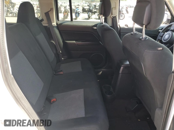 2017 Jeep Patriot Sport SE with VIN 1C4NJPBAXHD148534, listed as a Copart auction lot 60561145 with 116,799 mi miles and Salvage title. Bid and sale history available at DreamBid. Image 10.