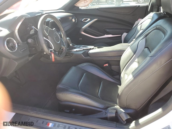 2018 Chevrolet Camaro 2LT with VIN 1G1FD1RS3J0142541, listed as a Copart auction lot 82990414 with 64,933 mi miles and Salvage Title. Bid and sale history available at carsss.com. Image 7.