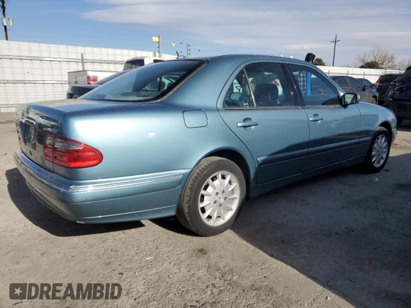 2002 Mercedes-Benz E-Class with VIN WDBJF82J62X062020, listed as a Copart auction lot 48318085 with 163,836 mi miles and Salvage Title. Bid and sale history available at carsss.com. Image 3.