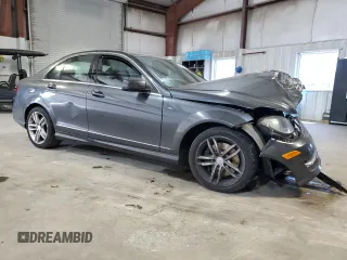 2013 Mercedes-Benz C 300 Sport with VIN WDDGF8AB9DA875238, listed as a Copart auction lot 58760195 with 74,545 mi miles and Clean title. Bid and sale history available at DreamBid. Image 4.