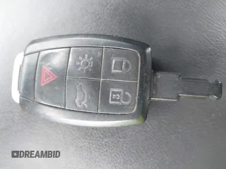 2013 Volvo C70 T5 с VIN YV1672MC6DJ140019, выставлен на аукционе IAAI как лот 42156461 с пробегом 72 669 миль миль и . История ставок и продаж доступна на DreamBid. Изображение 11.