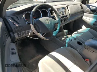 2005 Toyota Tacoma with VIN 5TEUU42N25Z066191, listed as a Copart auction lot 55097255 with 224,784 mi miles and Clean Title. Bid and sale history available at DreamBid. Image 8.