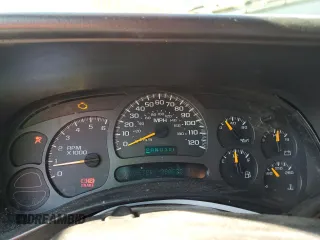 2004 Chevrolet Silverado 1500 Work Truck with VIN 1GCEC14V74Z320250, listed as a Copart auction lot 88318985 with 280,638 mi miles and Salvage Title. Bid and sale history available at carsss.com. Image 9.