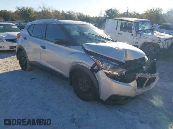 2019 Nissan Kicks S with VIN 3N1CP5CU3KL536633, listed as a IAAI auction lot 41740467 with 112,413 mi miles. Bid and sale history available at carsss.com. Image 1.