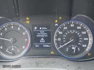 2020 Hyundai Kona SE with VIN KM8K1CAA8LU506649, listed as a IAAI auction lot 41811280 with 90,486 mi miles. Bid and sale history available at carsss.com. Image 7.