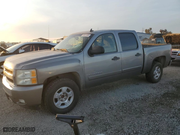 2007 Chevrolet Silverado 1500 LT w/1LT with VIN 2GCEC13C771574330, listed as a Copart auction lot 86451334 with 253,639 mi miles and Clean Title. Bid and sale history available at carsss.com. Image 1.