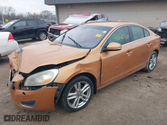 2012 Volvo S60 T5 z VIN YV1622FS8C2128644, wystawiony jako IAAI lot #41216738 z przebiegiem 189 651 mil mil oraz . Historia ofert i sprzedaży dostępna na DreamBid. Obrazek 18.