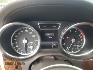 2014 Mercedes-Benz GL 450 z VIN 4JGDF7CE5EA434847, wystawiony jako Copart lot #53893475 z przebiegiem 117 808 mil mil oraz Szkody całkowita. Historia ofert i sprzedaży dostępna na DreamBid. Obrazek 9.