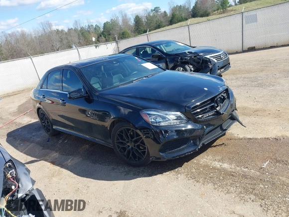 2016 Mercedes-Benz E 350 Sport z VIN WDDHF5KB7GB254354, wystawiony jako IAAI lot #41834780 z przebiegiem 139 961 mil mil oraz . Historia ofert i sprzedaży dostępna na DreamBid. Obrazek 1.