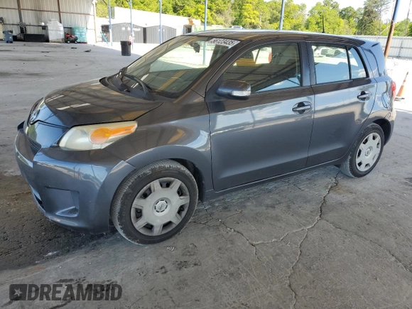 2009 Scion xD z VIN JTKKU10419J046166, wystawiony jako Copart lot #56123435 z przebiegiem 184 030 mil mil oraz Szkoda całkowita • Salvage title. Historia ofert i sprzedaży dostępna na DreamBid. Obrazek 1.