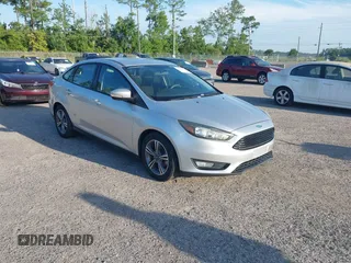 2017 Ford Focus SE с VIN 1FADP3FE3HL269725, выставлен на аукционе IAAI как лот 42862938 с пробегом 56 720 миль миль и . История ставок и продаж доступна на DreamBid. Изображение 1.