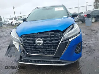 2021 Nissan Kicks SR with VIN 3N1CP5DV9ML562566, listed as a IAAI auction lot 41795765 with 68,455 mi miles and . Bid and sale history available at carsss.com. Image 12.