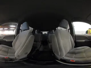 2018 Toyota Sienna LE Auto Access Seat with VIN 5TDKZ3DC4JS903738, listed as a IAAI auction lot 41688581 with 42,511 mi miles. Bid and sale history available at carsss.com. Image 18.