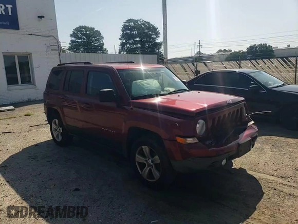 2015 Jeep Patriot Sport with VIN 1C4NJRBB5FD239678, listed as a Copart auction lot 61937455 with 211,165 mi miles and Salvage title. Bid and sale history available at DreamBid. Image 14.