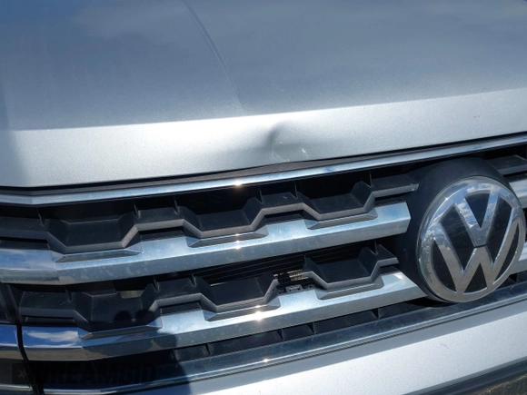 2018 Volkswagen Atlas SE with VIN 1V2LR2CA7JC524893, listed as a IAAI auction lot 41876288 with 153,758 mi miles and . Bid and sale history available at DreamBid. Image 17.