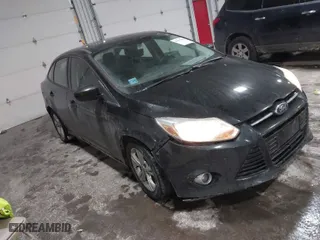 2012 Ford Focus SE with VIN 1FAHP3F2XCL313686, listed as a IAAI auction lot 41591644 with 166,811 mi miles. Bid and sale history available at carsss.com. Image 1.