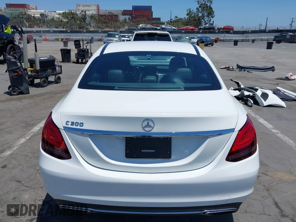 2019 Mercedes-Benz C 300 с VIN 55SWF8DB5KU322445, выставлен на аукционе IAAI как лот 42403051 с пробегом 43 465 миль миль и . История ставок и продаж доступна на DreamBid. Изображение 17.