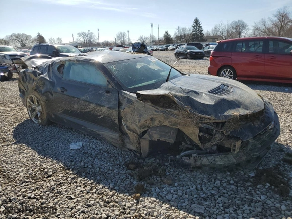2021 Chevrolet Camaro LT1 with VIN 1G1FE1R74M0132551, listed as a Copart auction lot 49613585 with 0 mi miles and Salvage Title. Bid and sale history available at carsss.com. Image 4.