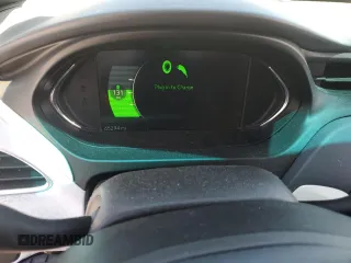 2017 Chevrolet Bolt EV Premier z VIN 1G1FX6S03H4183980, wystawiony jako Copart lot #63766825 z przebiegiem 65 294 mil mil oraz Szkoda całkowita • Salvage title. Historia ofert i sprzedaży dostępna na DreamBid. Obrazek 9.