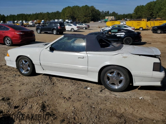 1987 Ford Mustang with VIN 1FABP40E6HF228235, listed as a Copart auction lot 76833284 with 95,222 mi miles and Salvage title. Bid and sale history available at DreamBid. Image 2.