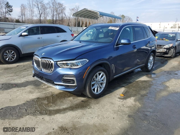 2023 BMW X5 xDrive40i with VIN 5UXCR6C02P9N83421, listed as a Copart auction lot 43815565 with 31,031 mi miles and Salvage Title. Bid and sale history available at carsss.com. Image 1.
