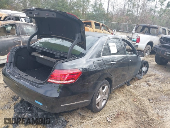 2014 Mercedes-Benz E 350 Sport с VIN WDDHF5KBXEA994970, выставлен на аукционе IAAI как лот 41973386 с пробегом Не указан миль и . История ставок и продаж доступна на DreamBid. Изображение 4.