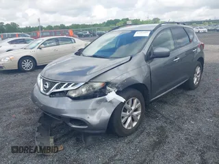 2014 Nissan Murano SL z VIN JN8AZ1MU5EW413067, wystawiony jako IAAI lot #42192547 z przebiegiem 129 813 mil mil oraz . Historia ofert i sprzedaży dostępna na DreamBid. Obrazek 2.