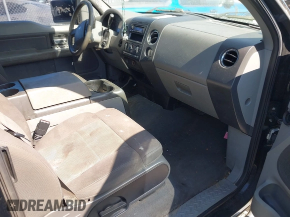2006 Ford F-150 XLT with VIN 1FTPX12516FA61730, listed as a IAAI auction lot 42034386 with 1 mi miles. Bid and sale history available at carsss.com. Image 5.