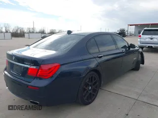 2012 BMW 7 Series 750Li with VIN WBAKB8C50CC963330, listed as a IAAI auction lot 41286275 with 186,335 mi miles. Bid and sale history available at carsss.com. Image 4.