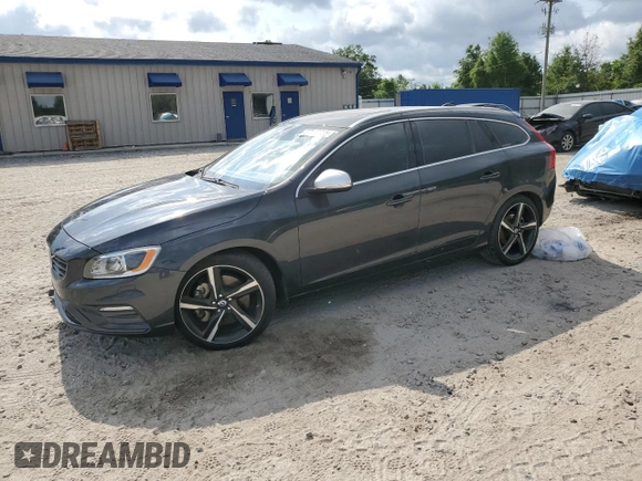 2015 Volvo V60 z VIN YV1902SS6F1227756, wystawiony jako Copart lot #57962725 z przebiegiem 62 542 mil mil oraz Szkoda całkowita • Salvage title. Historia ofert i sprzedaży dostępna na DreamBid. Obrazek 1.