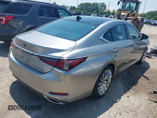2020 Lexus ES 350 Luxury with VIN 58AEZ1B13LU074652, listed as a IAAI auction lot 42661429 with 21,906 mi miles and . Bid and sale history available at DreamBid. Image 4.