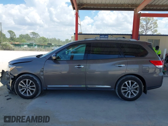 2013 Nissan Pathfinder SL with VIN 5N1AR2MM8DC632098, listed as a IAAI auction lot 41974948 with 145,741 mi miles and . Bid and sale history available at DreamBid. Image 15.