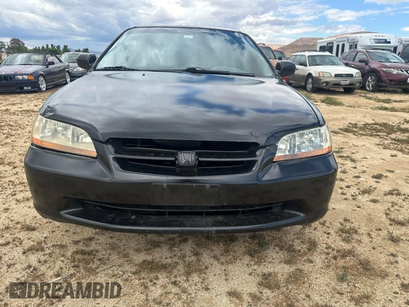 1998 Honda Accord LX с VIN 1HGCG5641WA250965, выставлен на аукционе IAAI как лот 42197053 с пробегом 294 770 миль миль и . История ставок и продаж доступна на DreamBid. Изображение 1.
