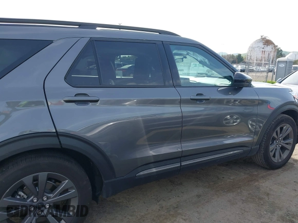 2023 Ford Explorer XLT with VIN 1FMSK7DH4PGC30228, listed as a IAAI auction lot 41851583 with 16,396 mi miles. Bid and sale history available at carsss.com. Image 14.