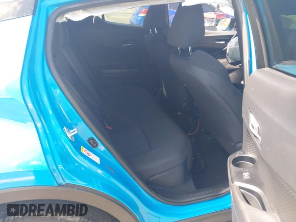 2019 Toyota C-HR XLE with VIN NMTKHMBX6KR097934, listed as a IAAI auction lot 39276687 with 56,973 mi miles. Bid and sale history available at carsss.com. Image 8.