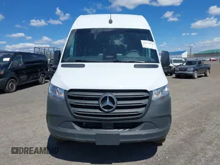 2025 Mercedes-Benz Sprinter Cargo with VIN W1Y4KBHY6ST203831, listed as a IAAI auction lot 42173474 with 4,382 mi miles. Bid and sale history available at carsss.com. Image 12.