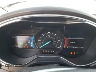 2016 Ford Fusion SE Hybrid z VIN 3FA6P0LU2GR342876, wystawiony jako Copart lot #65036385 z przebiegiem 118 832 mil mil oraz Czysty tytuł • Clean title. Historia ofert i sprzedaży dostępna na DreamBid. Obrazek 9.