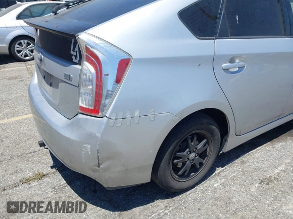 2015 Toyota Prius Four with VIN JTDKN3DU2F1997479, listed as a IAAI auction lot 42644543 with 263,980 mi miles and . Bid and sale history available at DreamBid. Image 18.