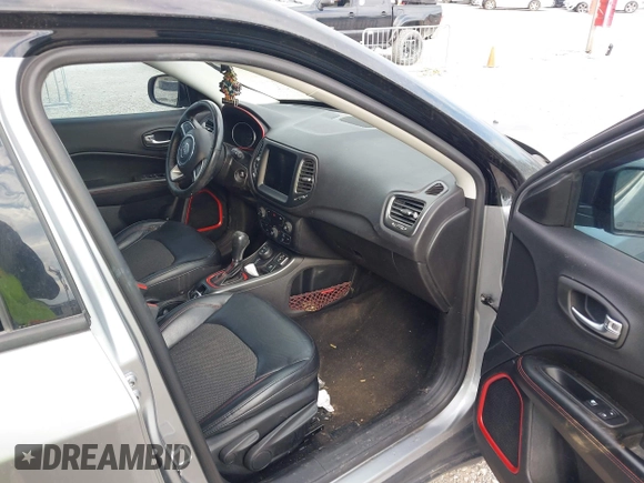 2018 Jeep Compass Trailhawk с VIN 3C4NJDDB7JT451646, выставлен на аукционе IAAI как лот 41909622 с пробегом 118 423 миль миль и . История ставок и продаж доступна на DreamBid. Изображение 5.