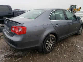 2006 Volkswagen Jetta 2.5L with VIN 3VWRF71K76M674745, listed as a Copart auction lot 46749263 with 131,399 mi miles and Salvage title. Bid and sale history available at DreamBid. Image 3.