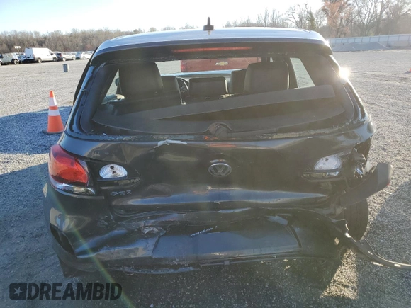 2013 Volkswagen GTI с VIN WVWGD7AJ9DW141526, выставлен на аукционе Copart как лот 49088555 с пробегом 141 052 миль миль и На запчасти • Non repairable. История ставок и продаж доступна на DreamBid. Изображение 6.