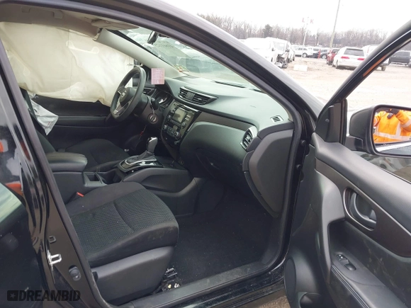 2018 Nissan Rogue Sport SV with VIN JN1BJ1CR5JW251040, listed as a IAAI auction lot 41661123 with 67,723 mi miles. Bid and sale history available at carsss.com. Image 5.