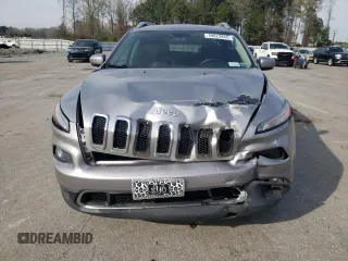 2017 Jeep Cherokee Limited with VIN 1C4PJMDB8HW512340, listed as a Copart auction lot 49823865 with 130,386 mi miles and Salvage Title. Bid and sale history available at carsss.com. Image 5.