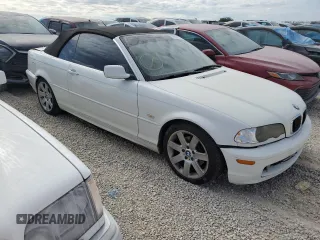 2003 BMW 3 Series 325Ci with VIN WBABS33453PG91735, listed as a Copart auction lot 83190274 with 177,347 mi miles and Salvage Title. Bid and sale history available at carsss.com. Image 4.