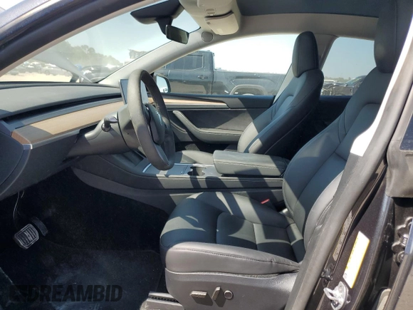 2024 Tesla Model Y Long Range with VIN 7SAYGDEE5RA282984, listed as a Copart auction lot 52388455 with 11,922 mi miles and Salvage Title. Bid and sale history available at DreamBid. Image 7.